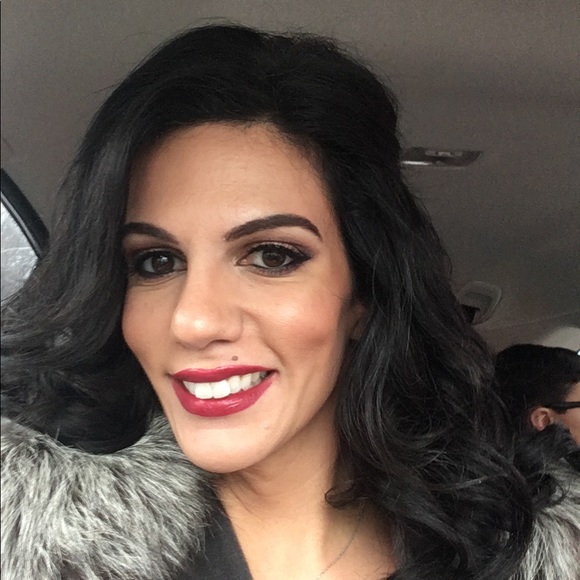 Meet your Posher - Picture 1 of 1